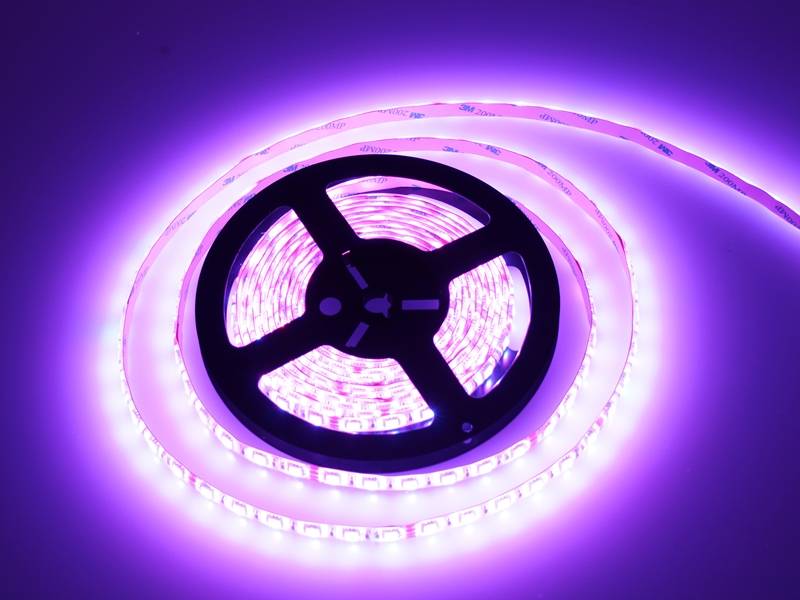 RGB LED lysbånd sprutsikkert 5m 24V