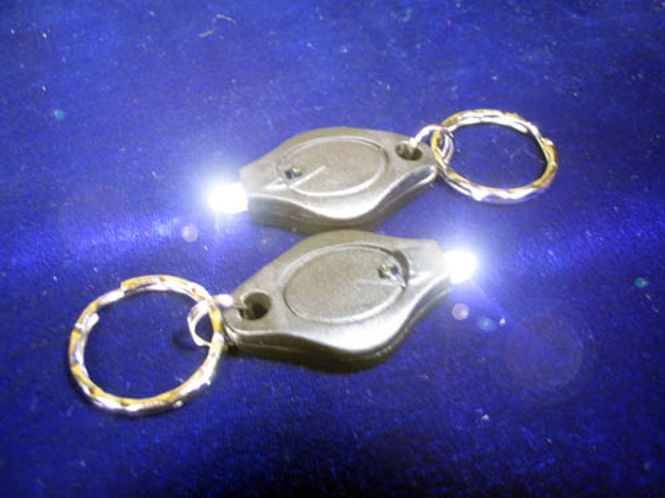 Hovedbilde 1 hvit LED nøkkelring, ...